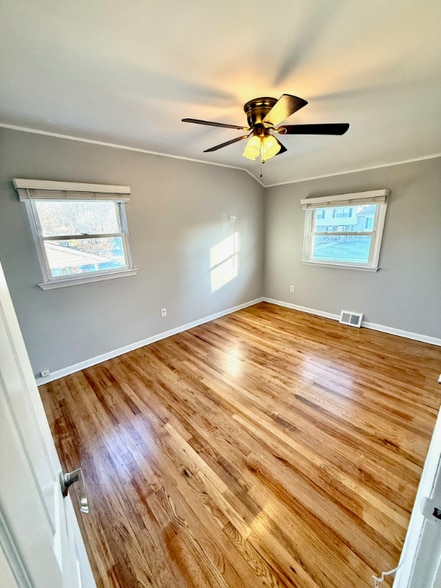 Building Photo - 256 S Dillwyn Rd