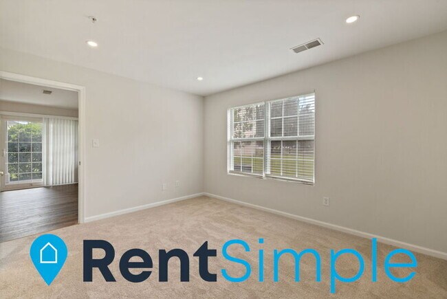 Building Photo - 8075 Lacy Dr