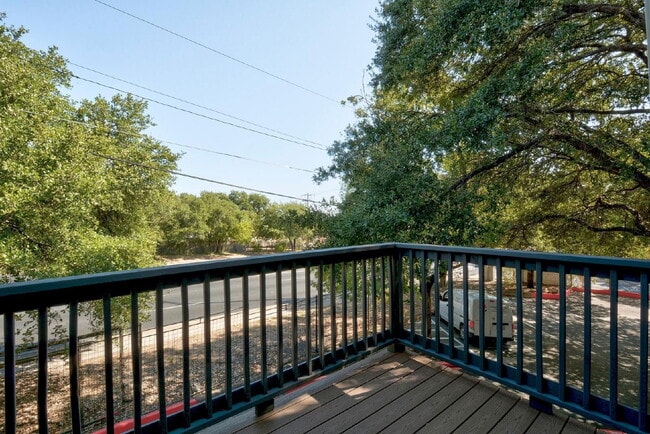 Building Photo - 6700 Cooper Ln