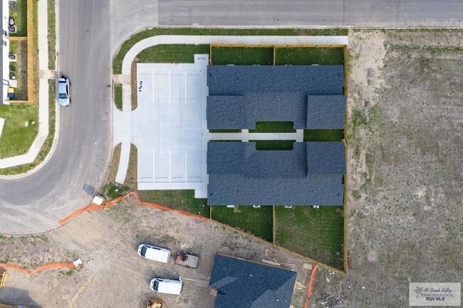 Building Photo - 3604 Hidalgo Cir