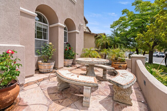 Building Photo - 7116 Torrey Mesa Ct