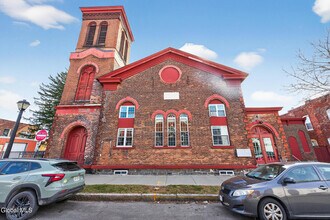 Building Photo - 33-35 Third Street