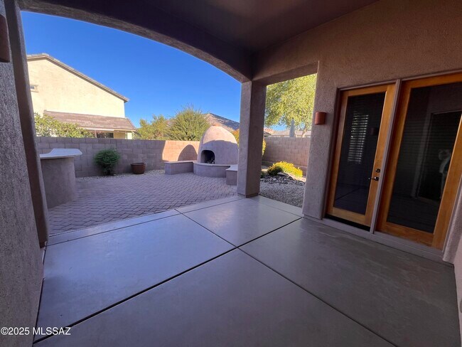 Building Photo - 13451 E Ace High Dr