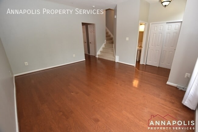 Building Photo - 37 Harbour Heights Dr