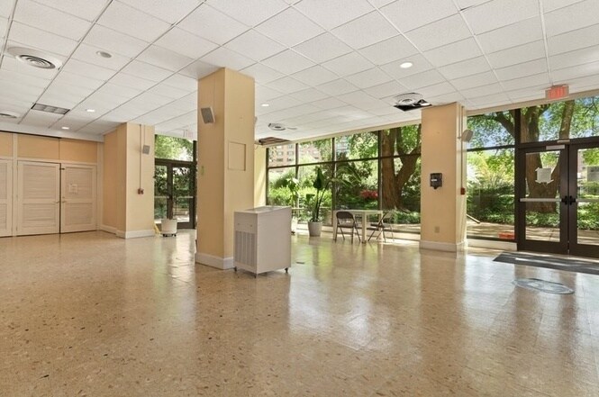 Building Photo - 4201 CATHEDRAL NW