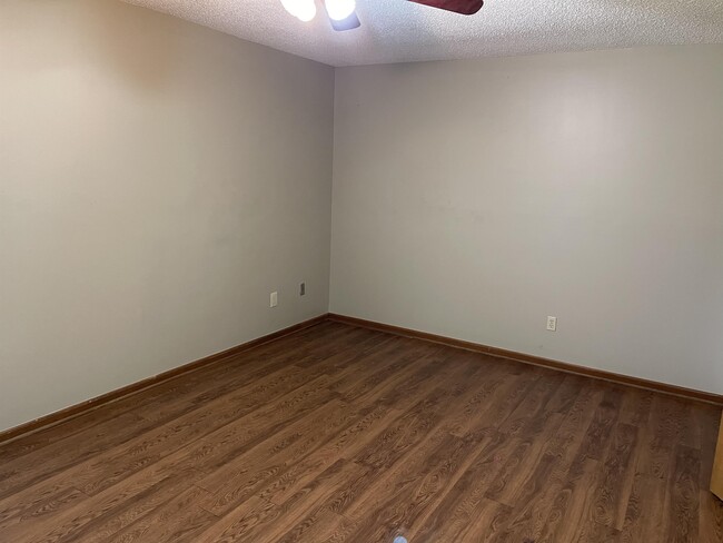 Building Photo - 2018 Timberridge Dr