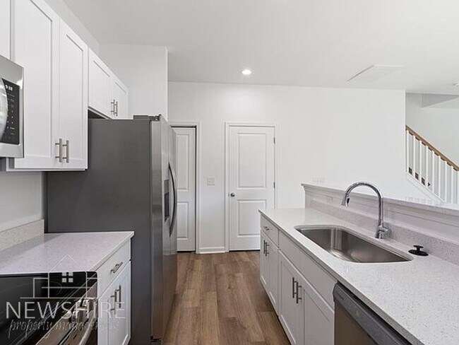 Building Photo - Don't Miss This Hidden Gem Near Downtown Greenville!