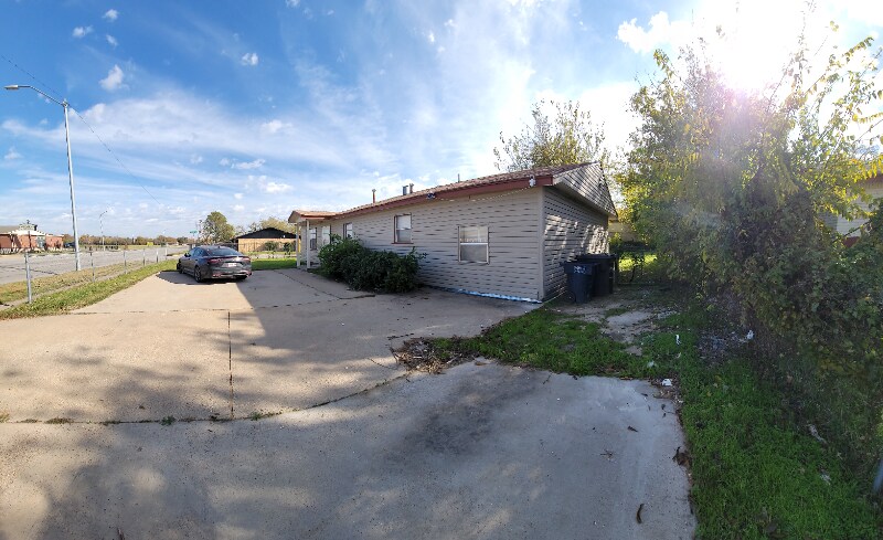Building Photo - 5248 E Berry St