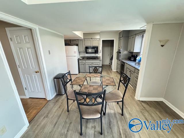 Building Photo - 6604 Robinhood Ln NW