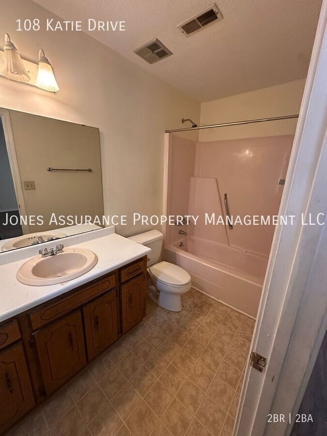 Building Photo - 108 Katie Dr