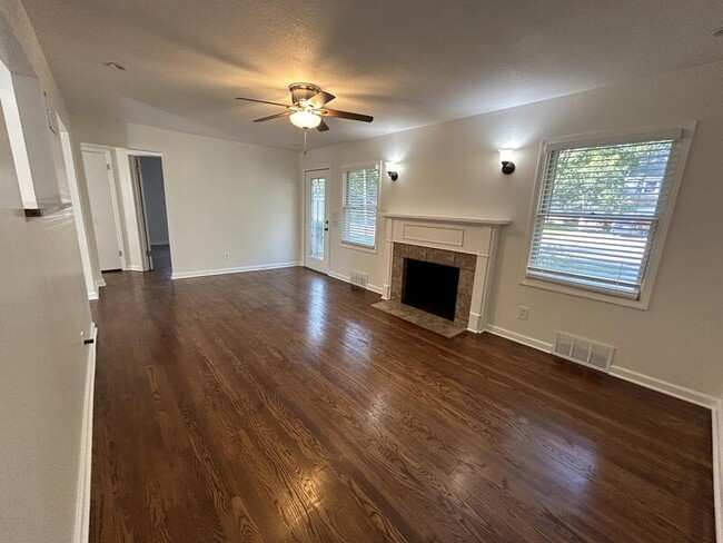 Building Photo - 6321 W 57th Terrace