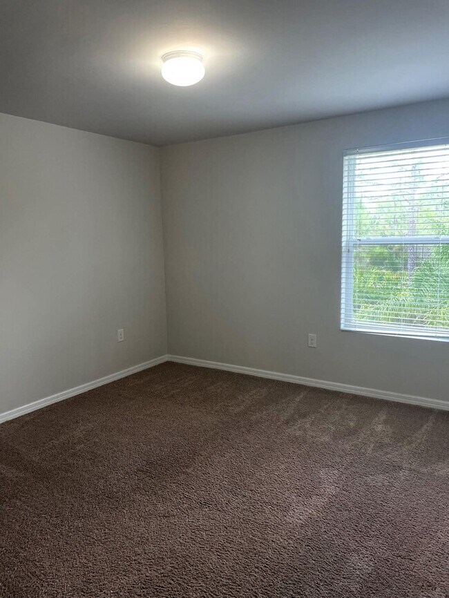 Building Photo - NE Cape Coral Single Family Home