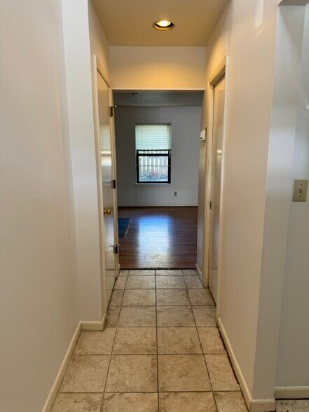 Building Photo - 765 Exton Ct