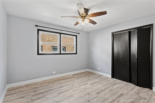 Building Photo - 55 W Ann St