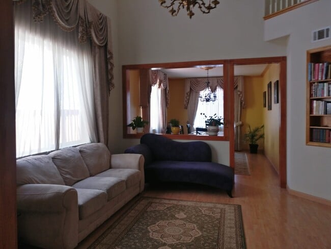 Building Photo - 15563 Harbor Way