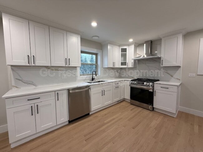 Building Photo - 465 Alexander Blvd