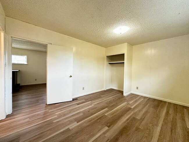 Building Photo - 4 Bedrooms, 3 Bath Home in Northwest Reno