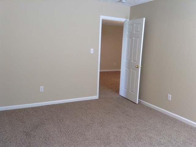 Building Photo - 2926 Limber Pine Dr