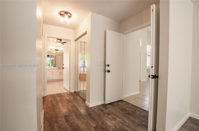 Building Photo - 7440 NW 65th Ln