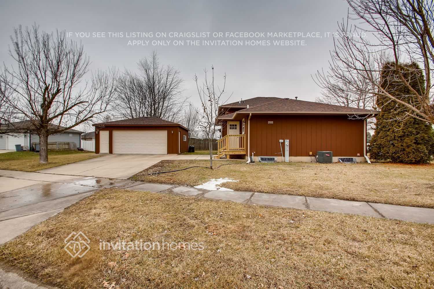 Building Photo - 3818 Jonathan Simpson Dr