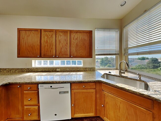 Building Photo - 7265 Waterman Way