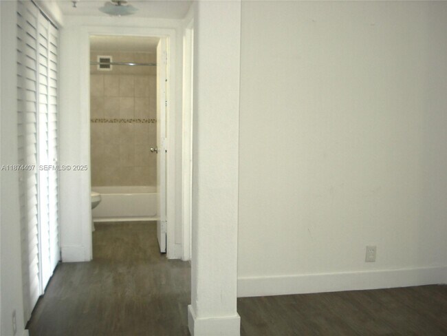 Building Photo - 16450 NW 2nd Ave