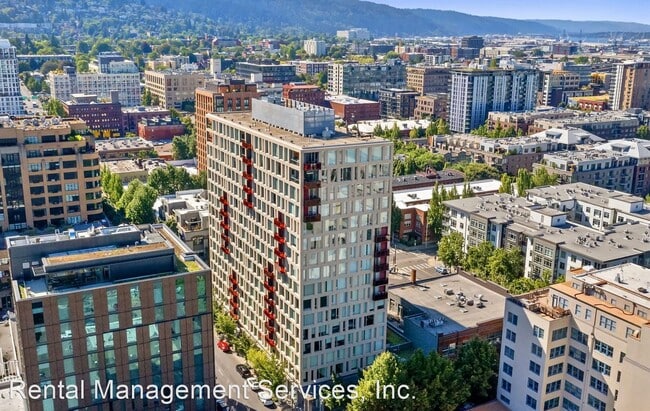 Building Photo - 2 br, 2 bath House - 937 NW Glisan #1230
