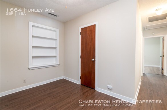 Building Photo - 1664 Hunley Ave