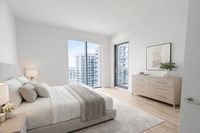 Building Photo - 31 SE 6th St