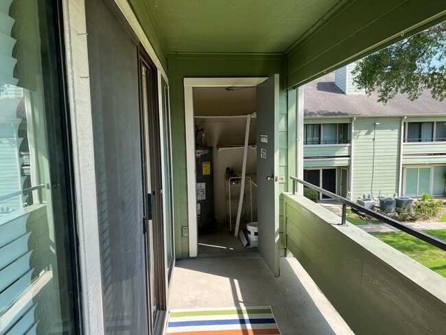Building Photo - 14777 Wunderlich Dr