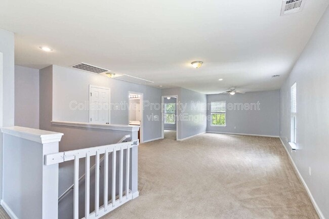 Building Photo - 47 Glenwood Ct