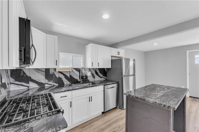 Building Photo - 4603 W 58th St