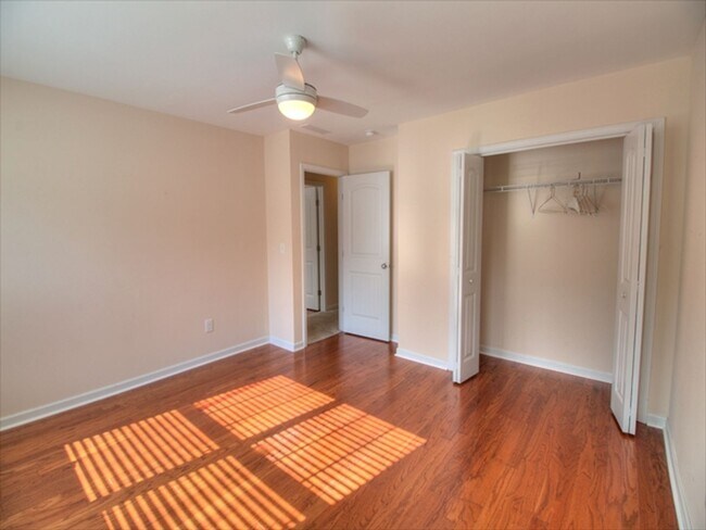 Building Photo - Charming 4-Bed, 3-Bath Home for Rent in Ru...