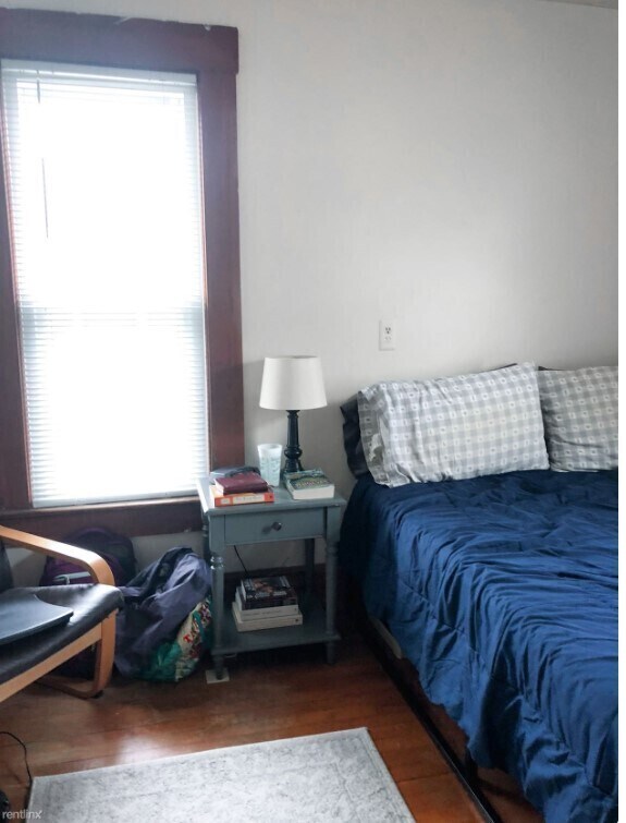 Building Photo - 335 Catherine-335CAT