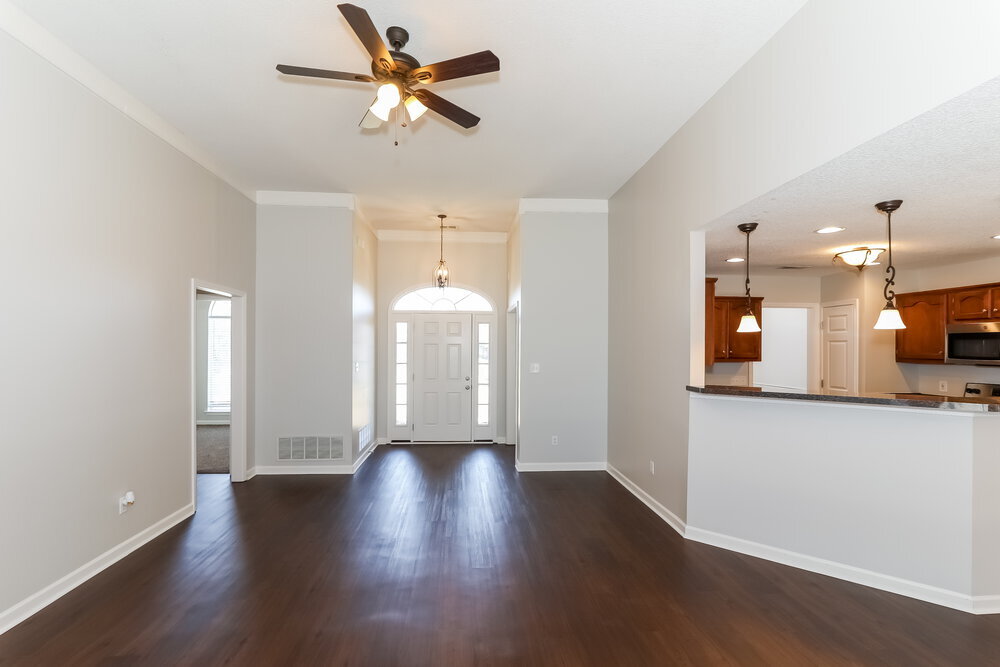 Building Photo - 6527 Sandbourne E