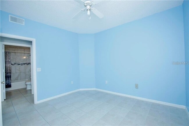 Building Photo - 13037 Mulberry Park Dr