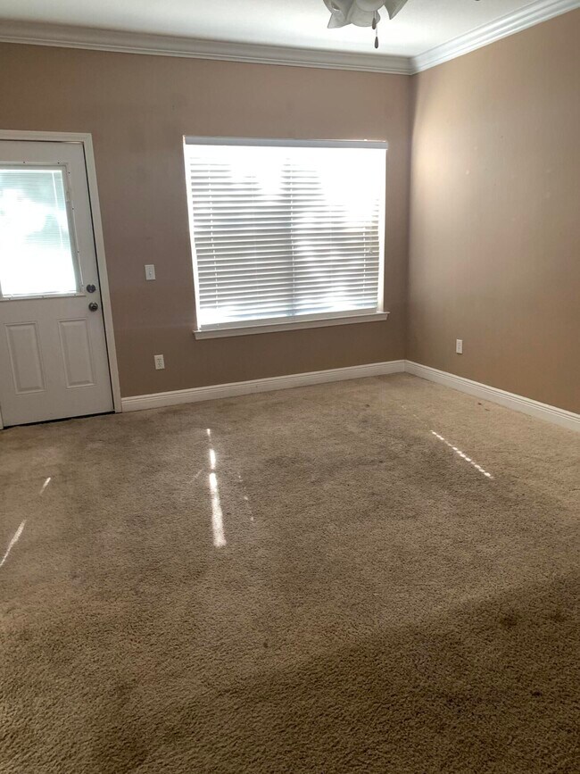 Building Photo - 1681 Hadleigh Hills Ct