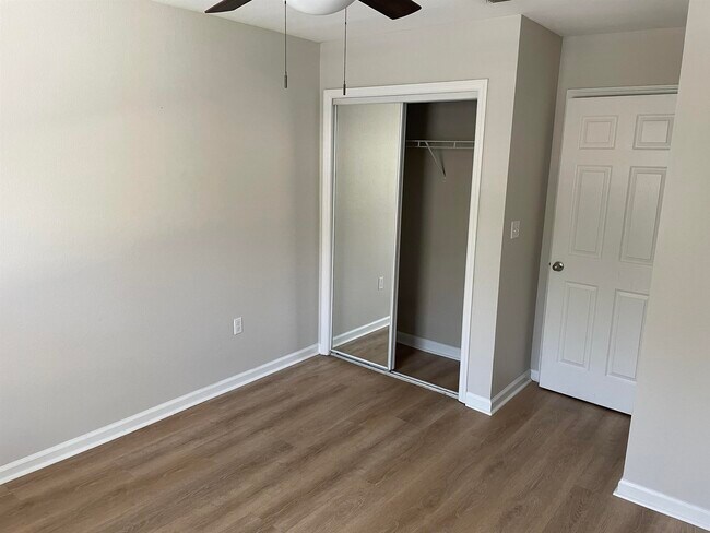 Building Photo - 2315 Timber Oak Ln