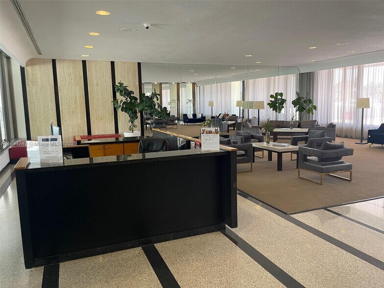 Building Photo - 5838 Collins Ave