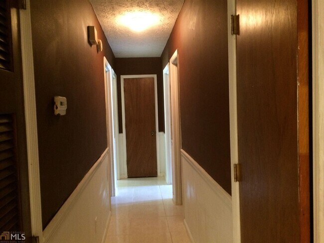 Building Photo - 10283 Richfield Ct