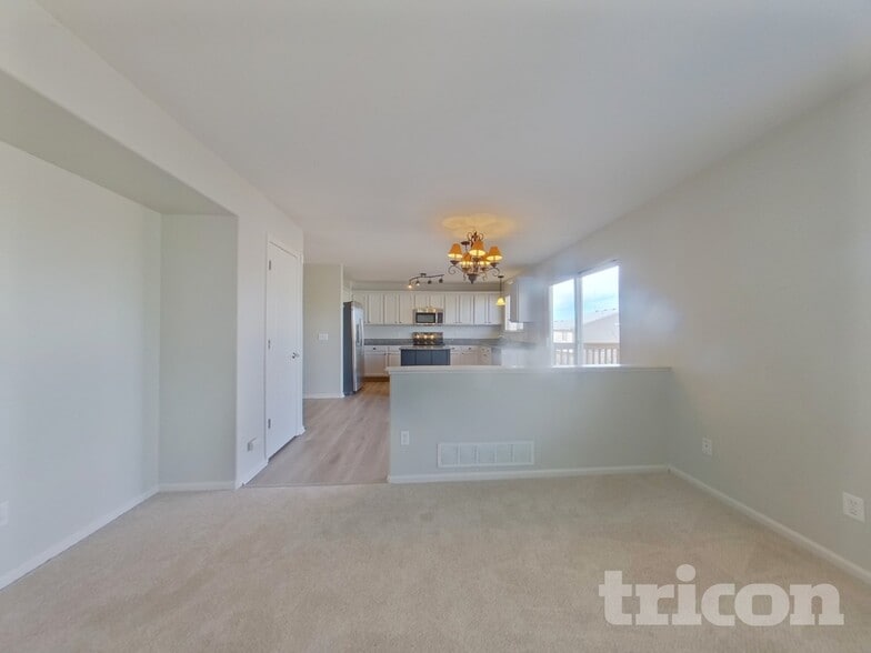 Building Photo - 3336 Bexley Dr