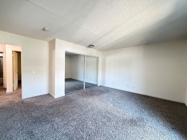 Building Photo - 4115 Hilaria Way