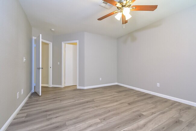 Building Photo - 4623 Candlas Way