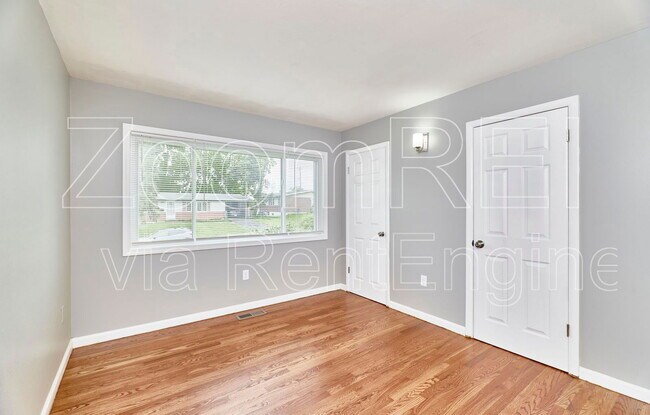 Building Photo - 2700 Steeplechase Ln