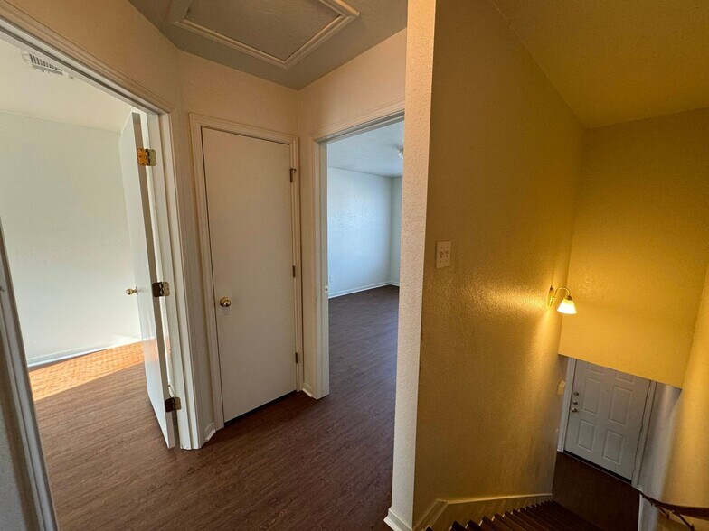 Building Photo - 404 Brittney Way