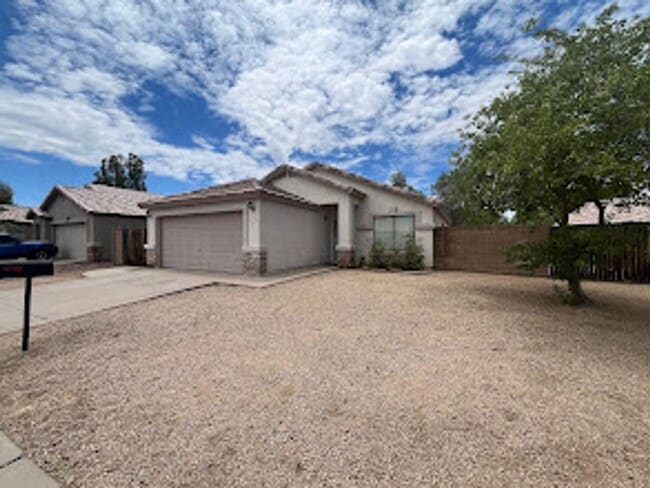 Primary Photo - Charming 3-Bedroom Home in Horizons on Camelback with Park Views