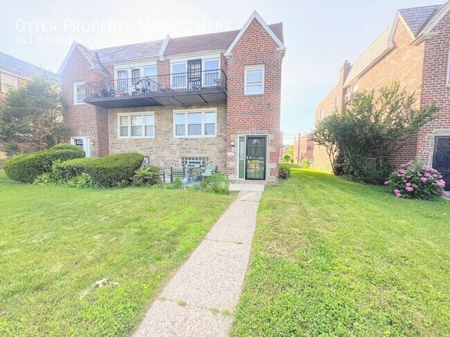 Building Photo - 943 E Gorgas Ln