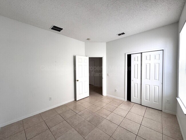 Building Photo - 14460 Huntcliff Park Way