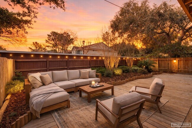 Building Photo - 12800 Briar Forest Dr