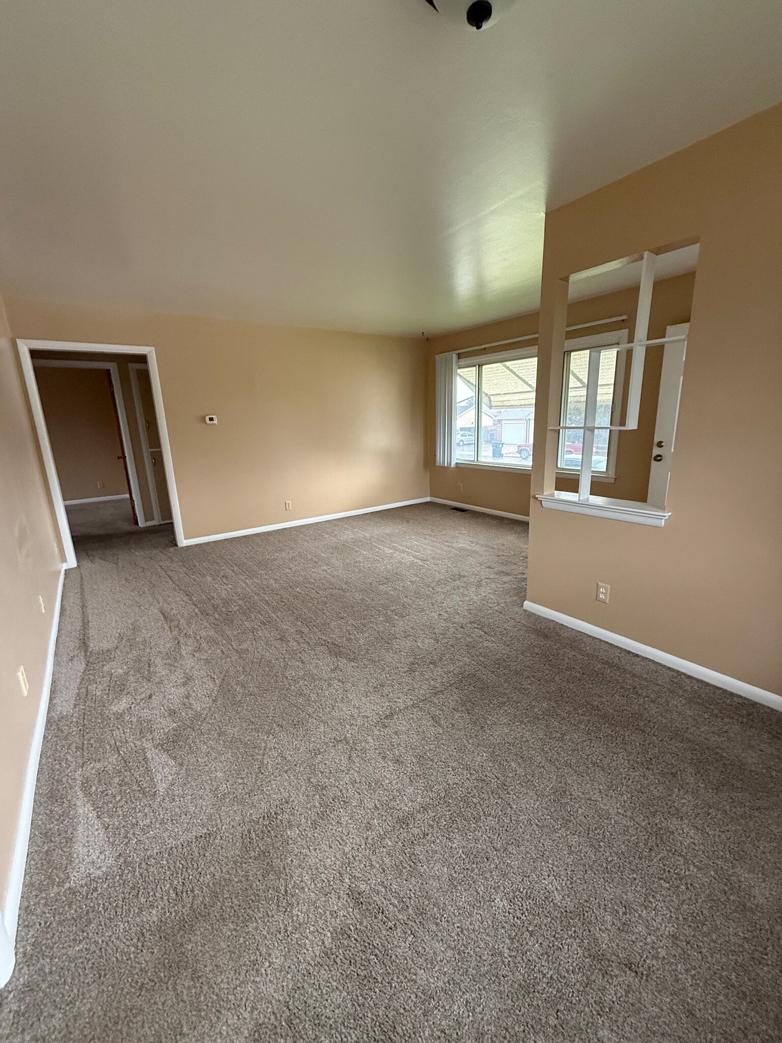 Dining Room/Living Room - 1601 Crook Ave